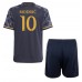 Billige Real Madrid Luka Modric #10 Børnetøj Udebanetrøje til baby 2023-24 Kortærmet (+ korte bukser)